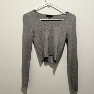 Kendall & Kylie Grey Cropped V-Neck Sweater